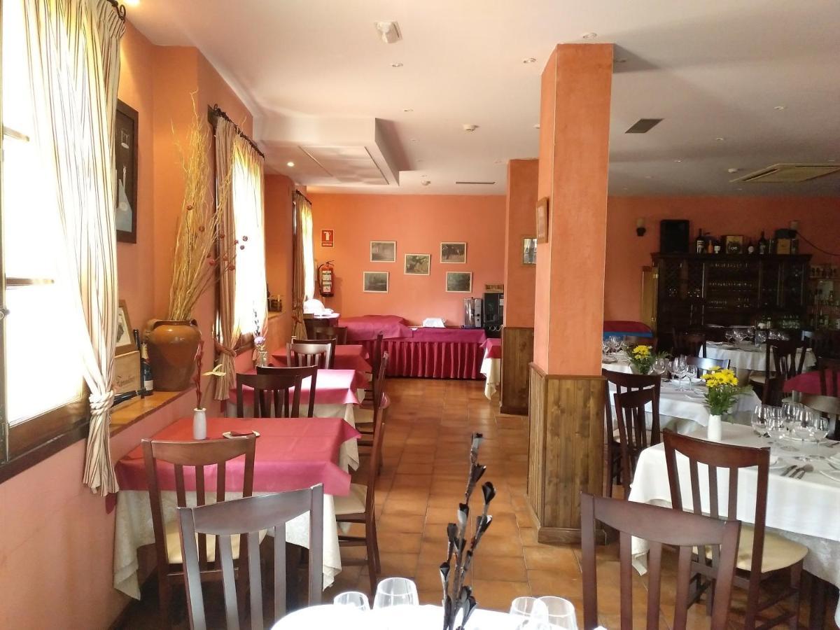 Hotel Rural Carlos I Garganta la Olla Exteriör bild