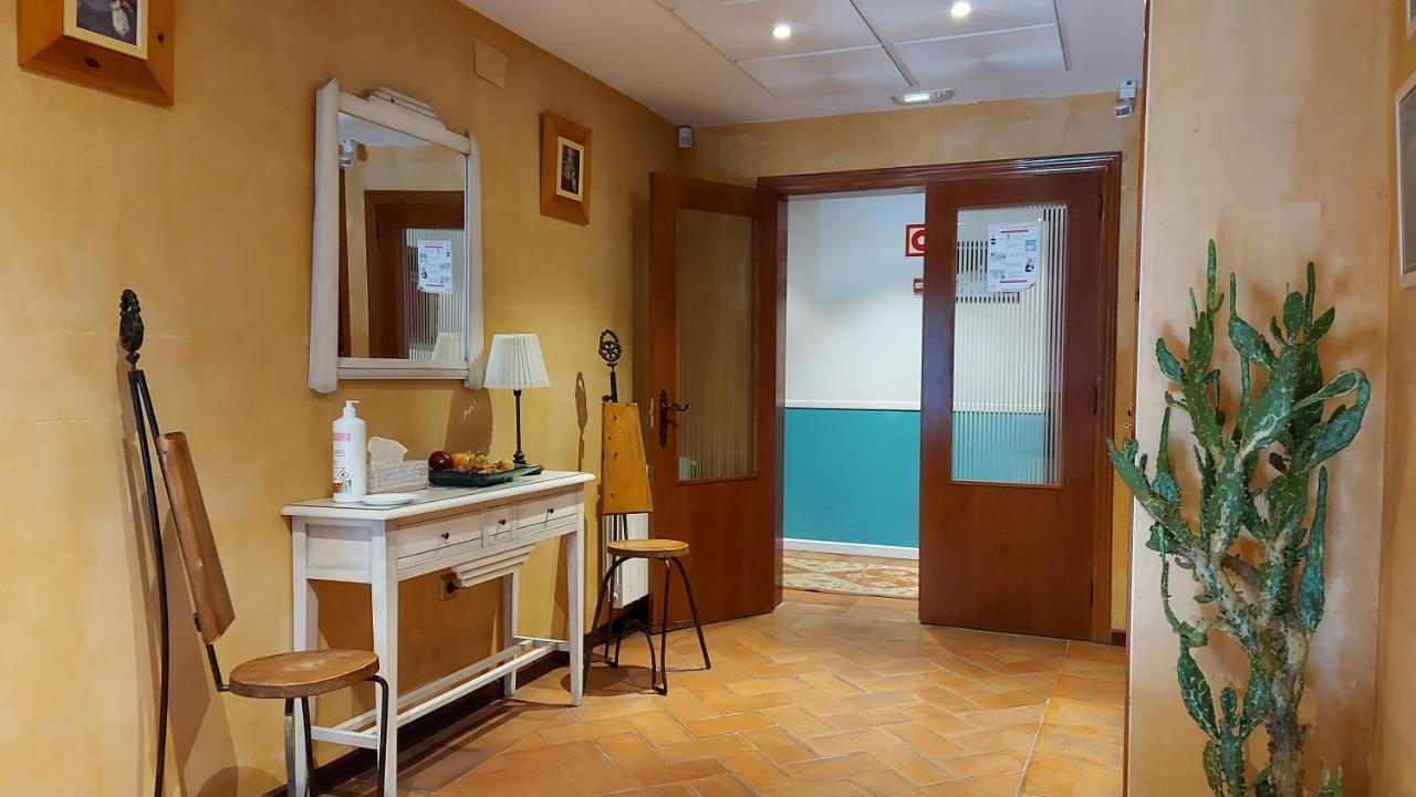 Hotel Rural Carlos I Garganta la Olla Exteriör bild