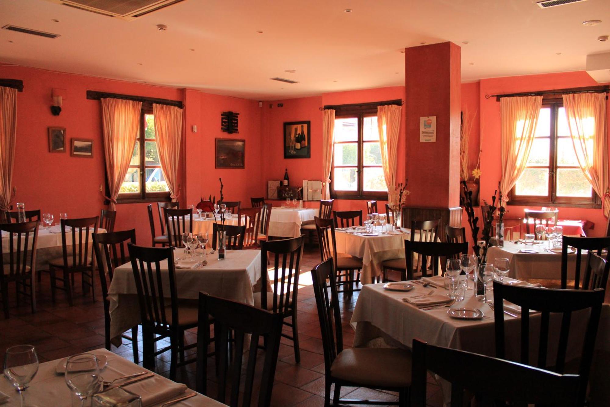 Hotel Rural Carlos I Garganta la Olla Exteriör bild