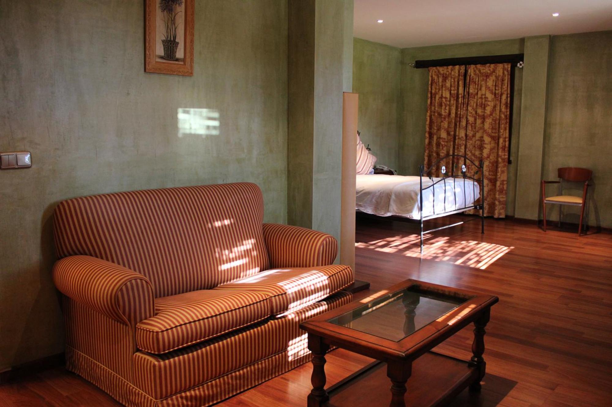 Hotel Rural Carlos I Garganta la Olla Exteriör bild