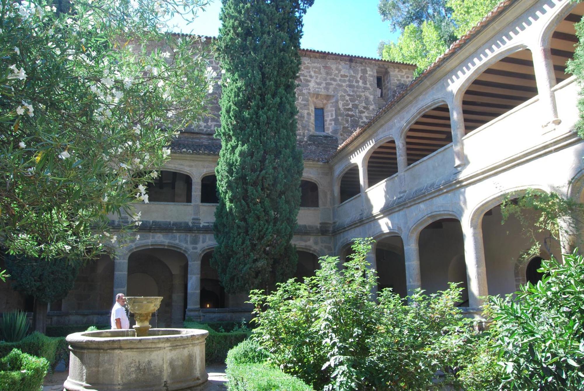 Hotel Rural Carlos I Garganta la Olla Exteriör bild